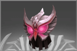 Summer Lineage Helm of the Silvered Talon